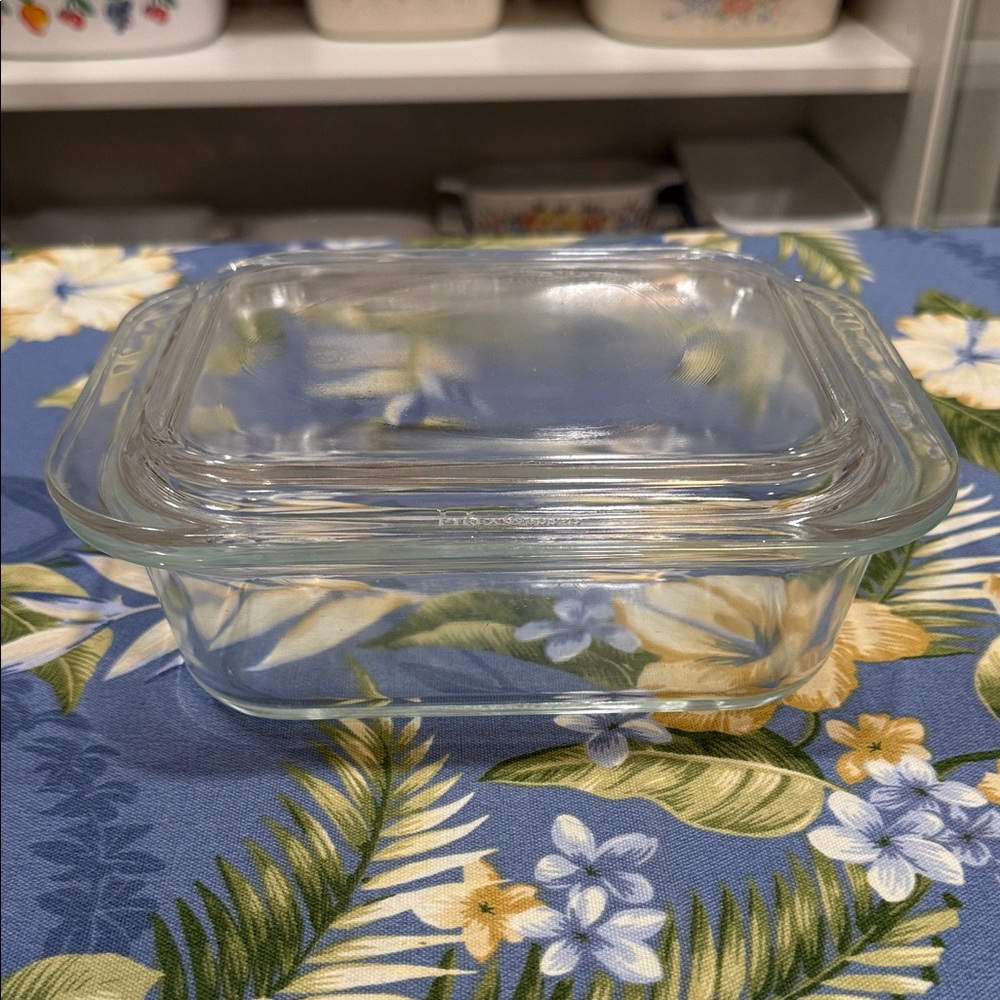 Pyrex Clear Glass Food Storage Container with Lid 603-B